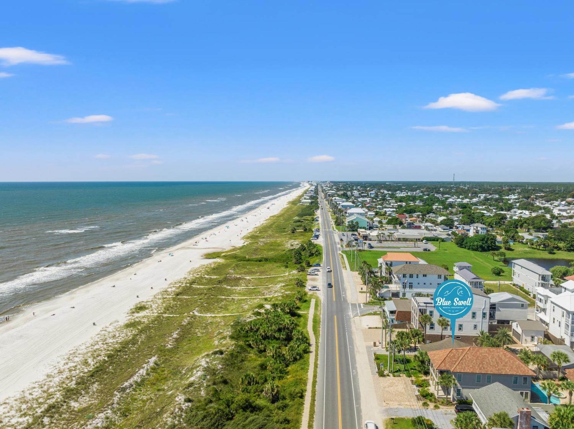 Cute Steps To The Beach! Panama Beach, Fl! Holiday home