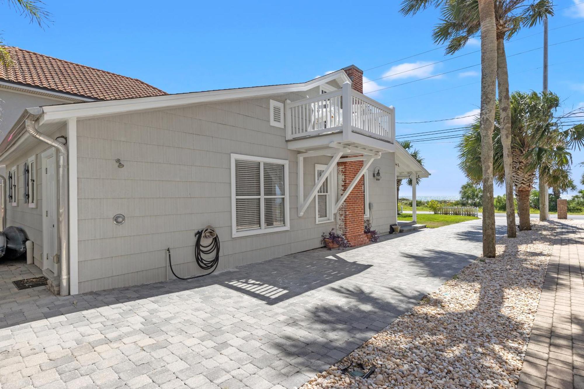 Cute Steps To The Beach! Panama Beach, Fl! Holiday home *